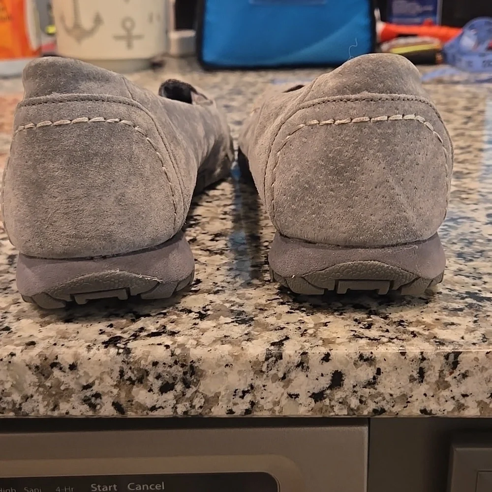 SKECHERS BIKERS TRAFFIC CASUAL WALKING SNEAKERS. SIZE 10. GREY.